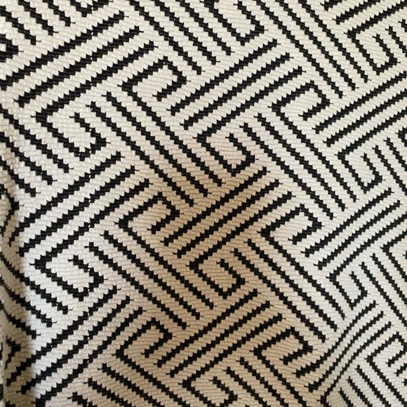 Beautiful geometric top - Picture 4 of 8